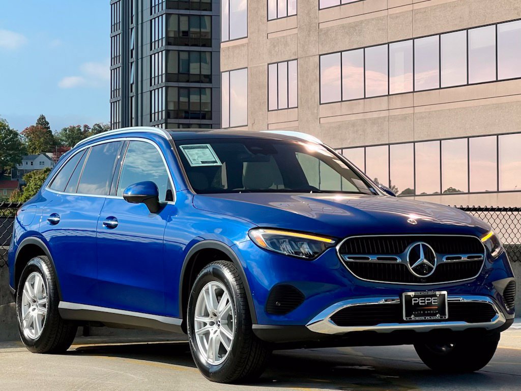 Certified 2026 Mercedes-Benz GLC 300 4MATIC image 1