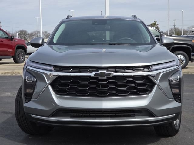 Certified 2025 Chevrolet Trax LT w/ Driver Confidence Package FWD image 16