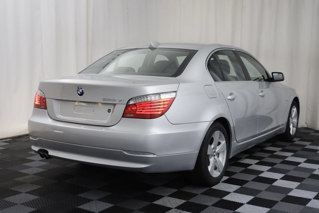 Used 2008 BMW 528xi Sedan AWD/4WD image 17