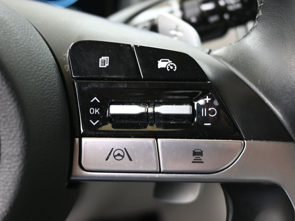 Certified 2023 Hyundai Tucson Limited w/ Winter Package image 25