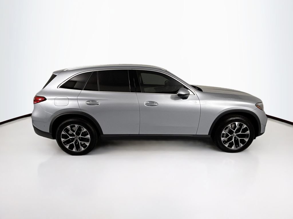 New 2027 Mercedes-Benz GLC 350e 4MATIC image 4