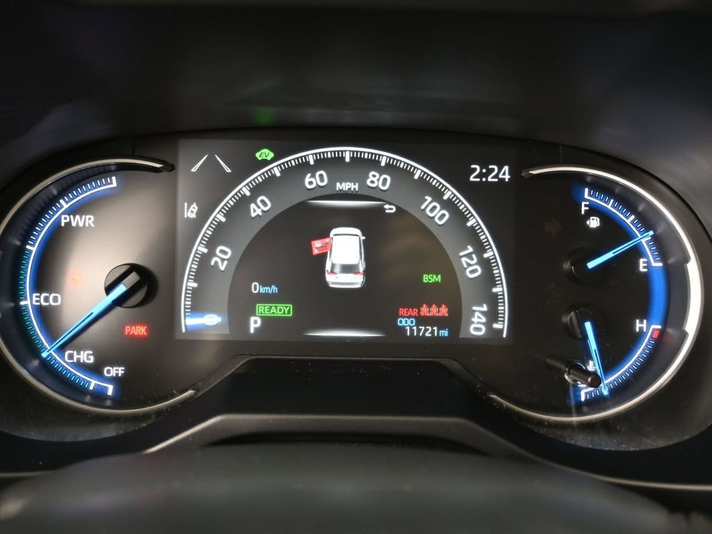 Used 2025 Toyota RAV4 XLE image 20