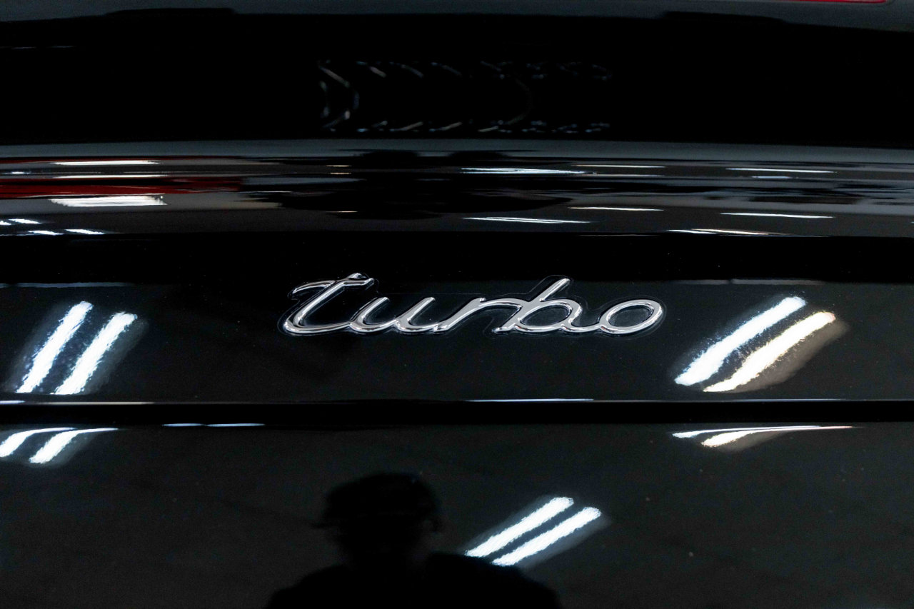 Used 2012 Porsche 911 Turbo image 20