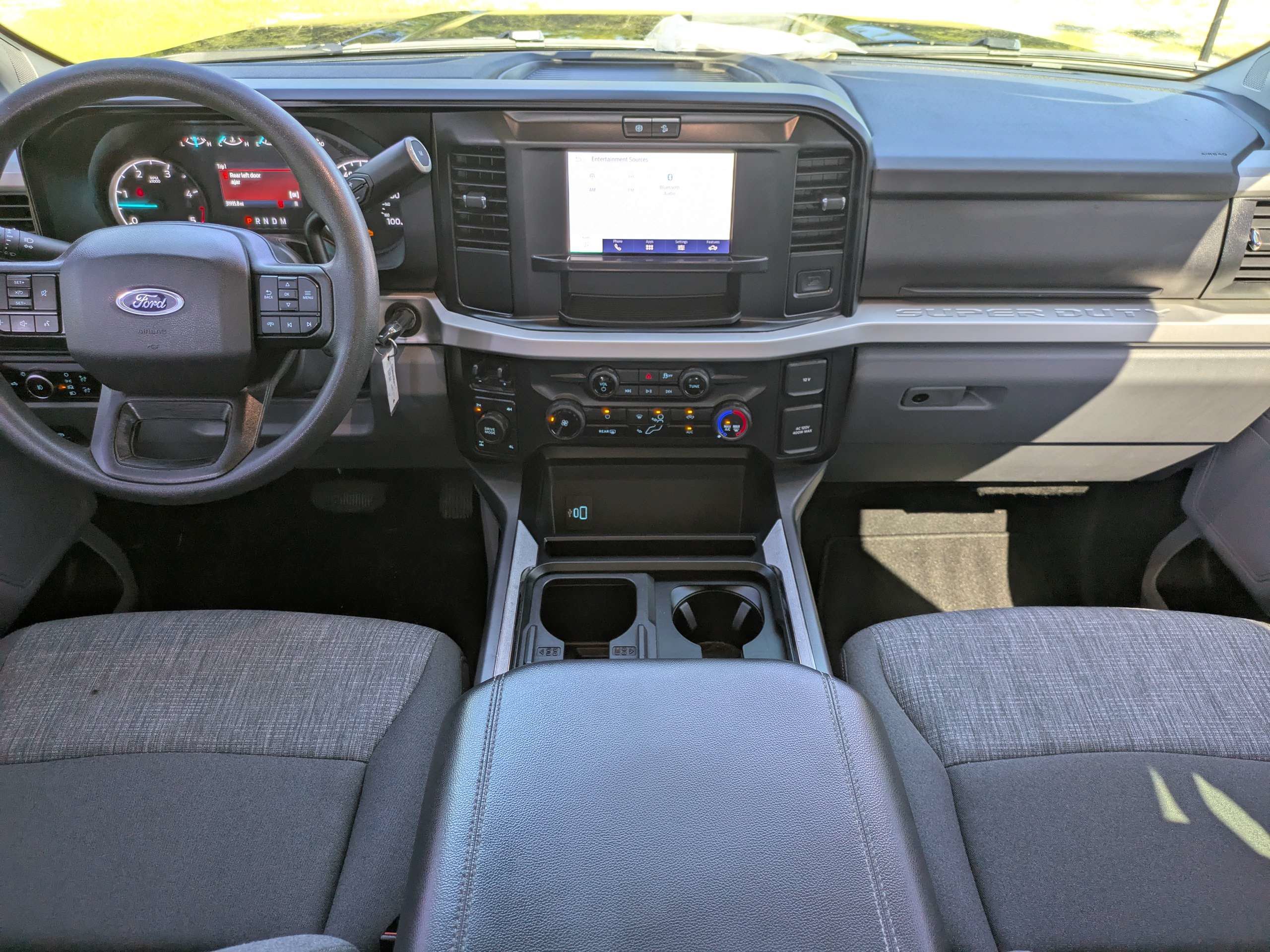 Used 2025 Ford F250 XLT w/ FX4 Off-Road Package AWD/4WD image 15