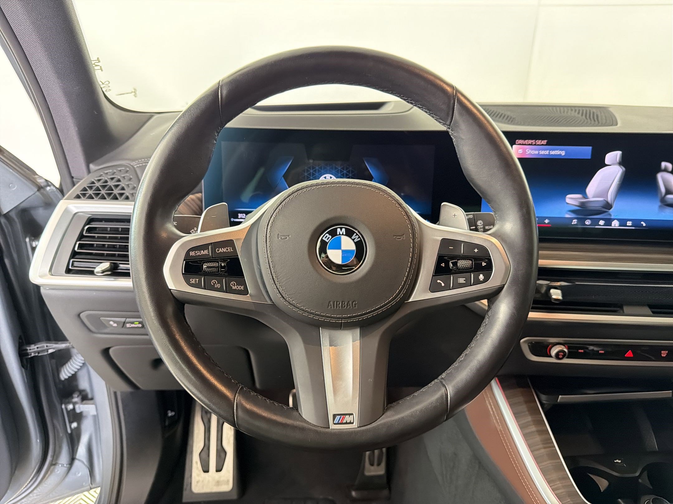 Used 2024 BMW X5 xDrive40i w/ M Sport Package image 18