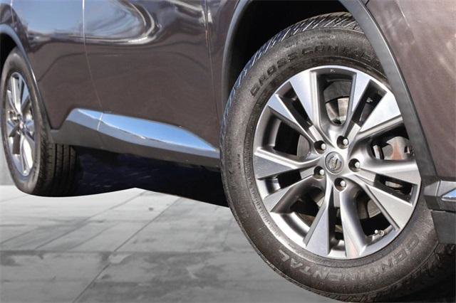 Used 2015 Nissan Murano S image 3