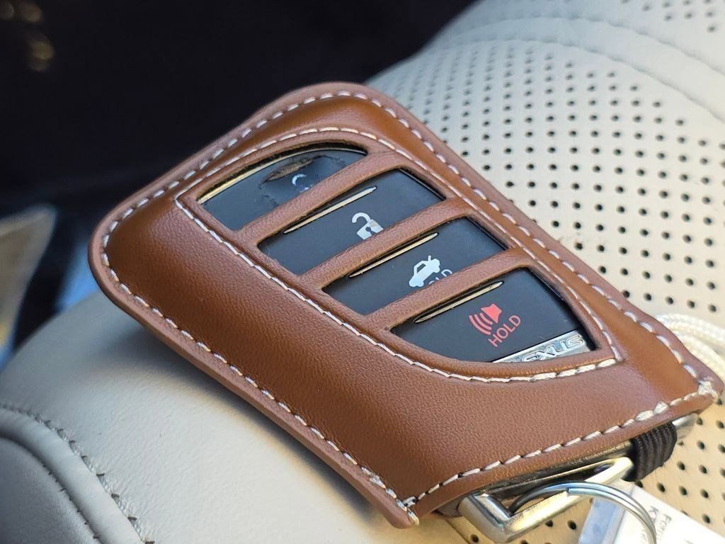 Used 2018 Lexus LS 500 500 Base w/ Interior Upgrade Package image 29