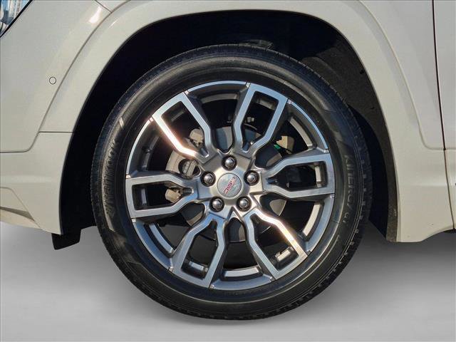 Used 2022 GMC Terrain Denali w/ Denali Premium Package AWD/4WD image 24