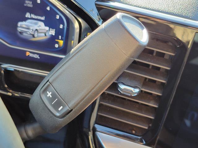 Used 2025 Chevrolet Silverado 1500 LT AWD/4WD image 18