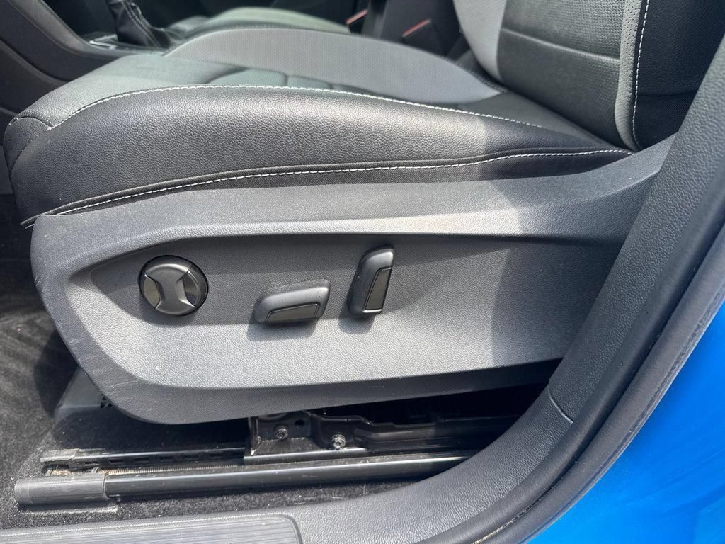Used 2023 Volkswagen Taos SEL AWD/4WD image 36
