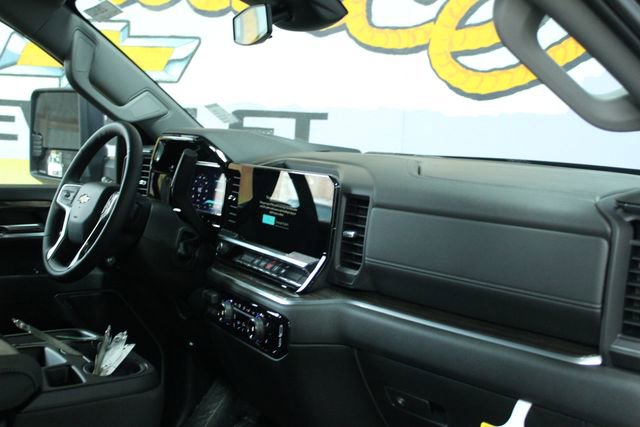 New 2026 Chevrolet Silverado 2500 LT image 9