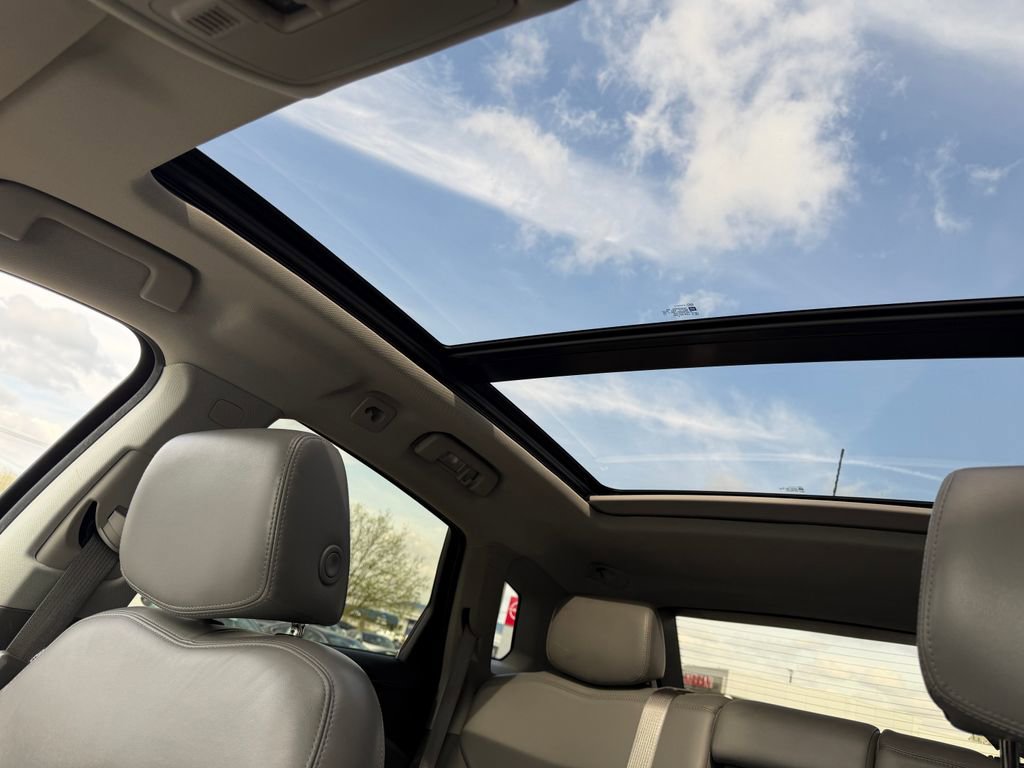 Used 2011 Cadillac SRX Performance image 21