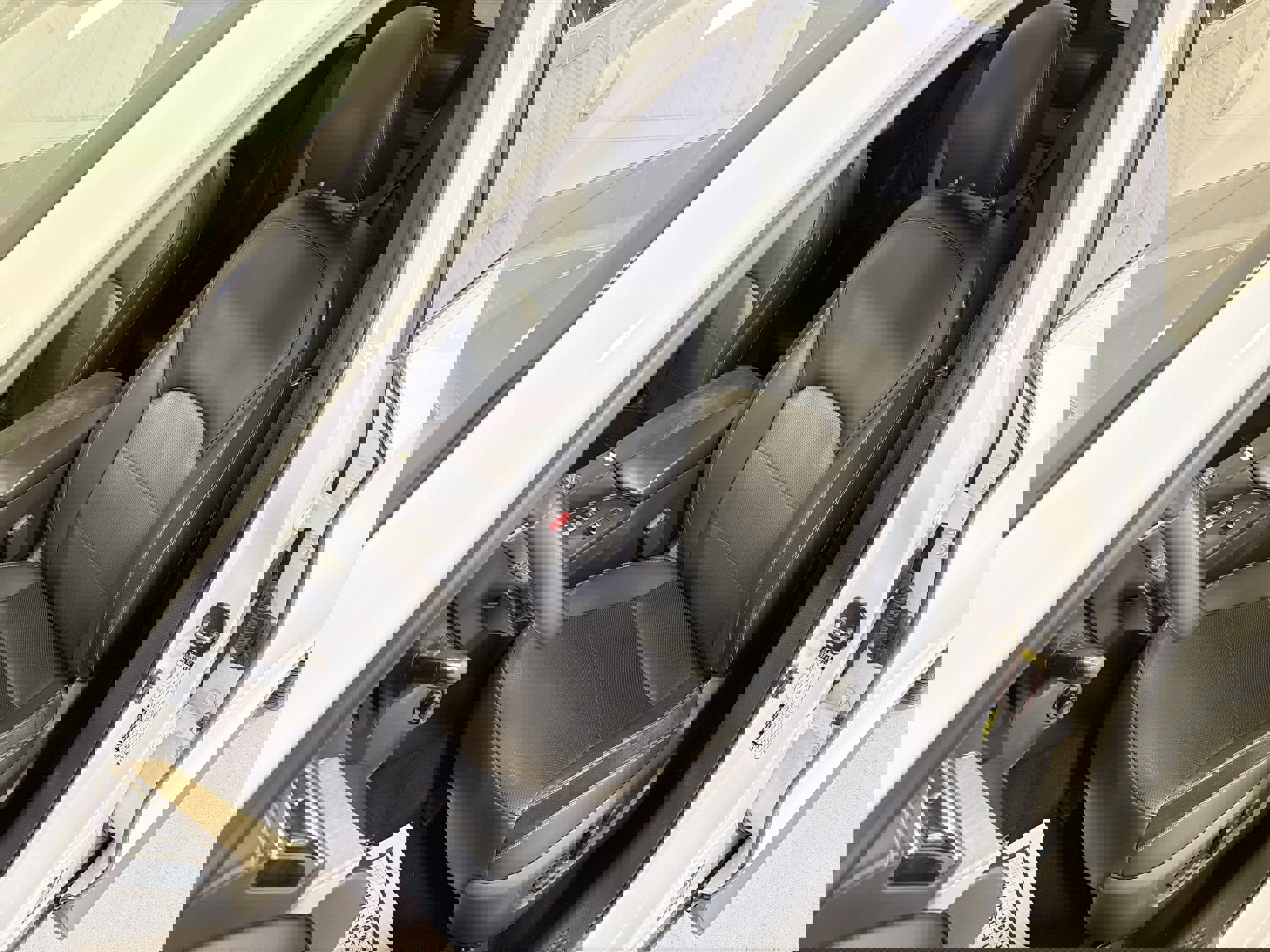 Used 2019 INFINITI QX50 Essential w/ Sensory Package FWD image 10