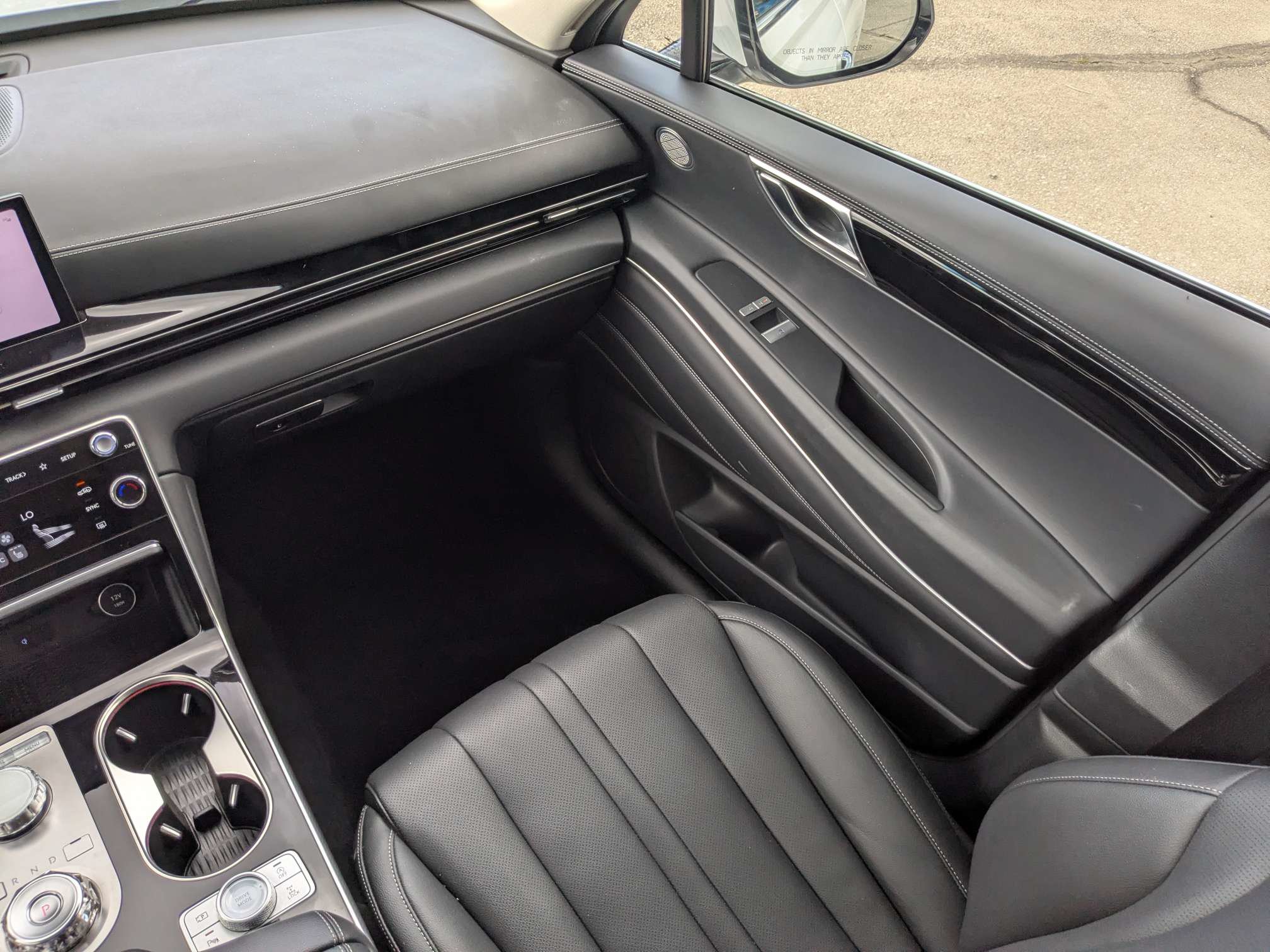 Used 2025 Genesis GV80 2.5T Standard AWD/4WD image 19