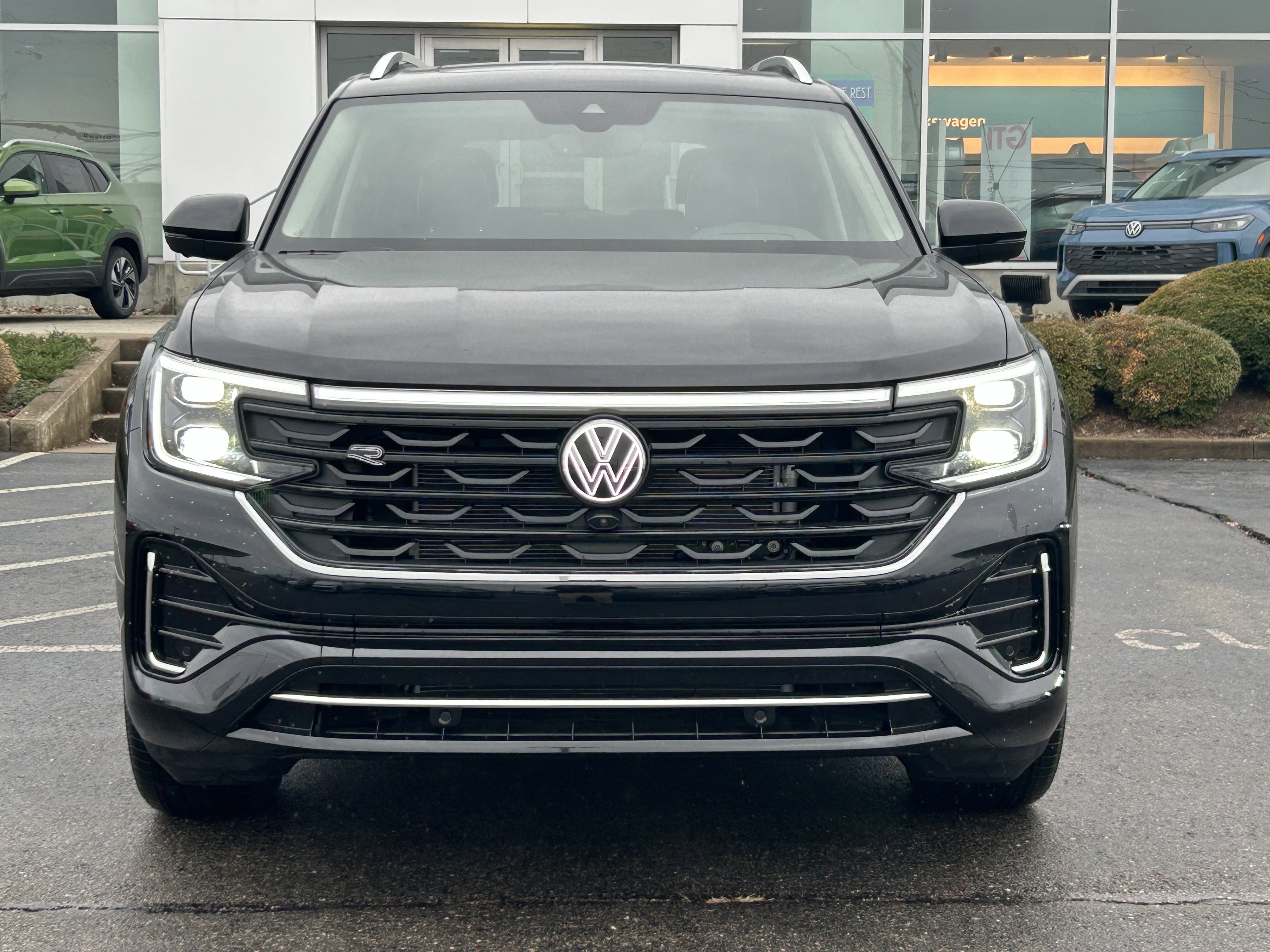 New 2026 Volkswagen Atlas SEL Premium R-Line image 2