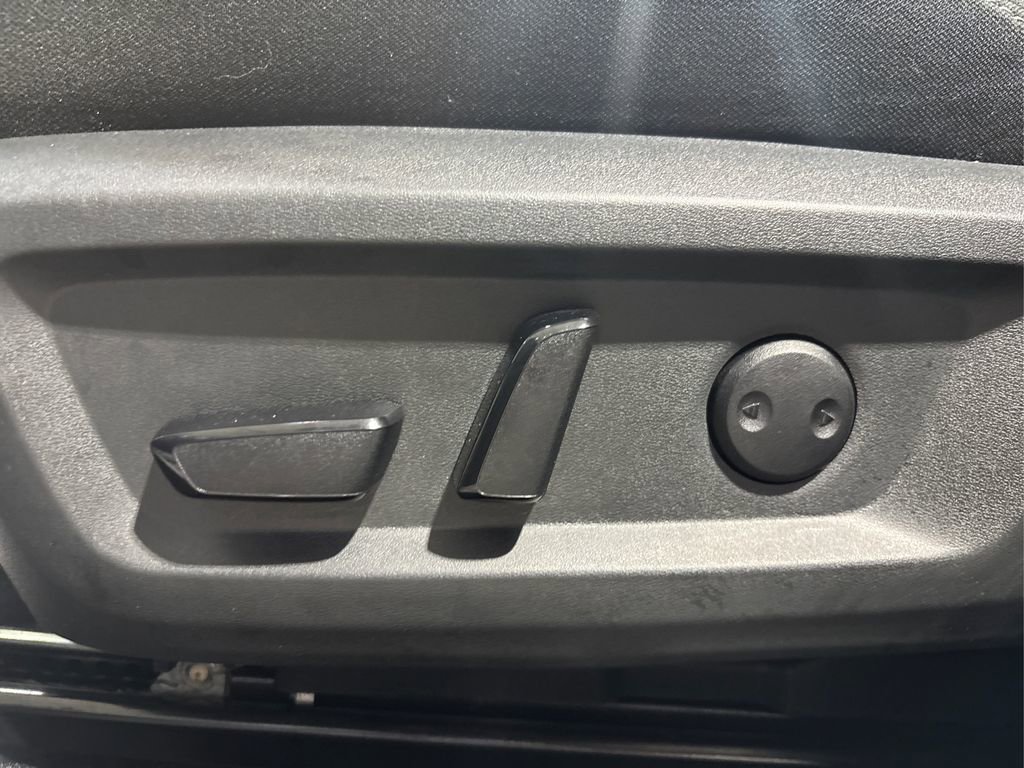 Used 2021 Nissan Rogue SV image 36