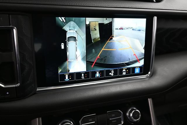Used 2023 GMC Yukon Denali AWD/4WD image 34