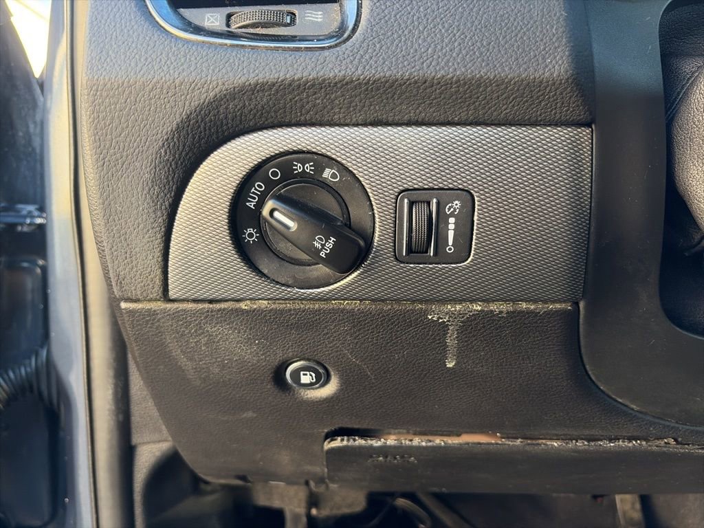 Used 2020 Dodge Durango R/T w/ Technology Group image 16