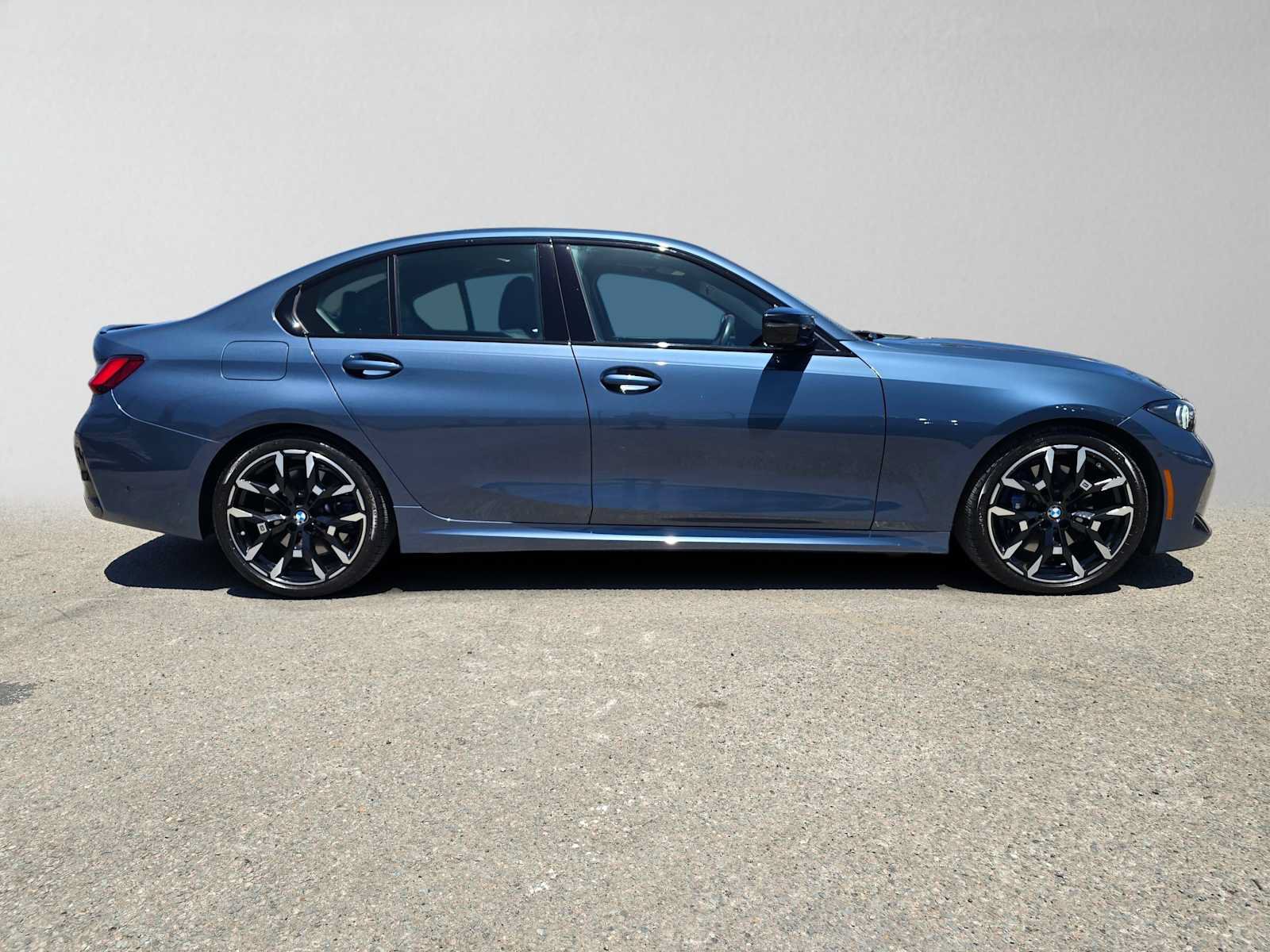 Used 2025 BMW M340i w/ Parking Assistance Package RWD image 2