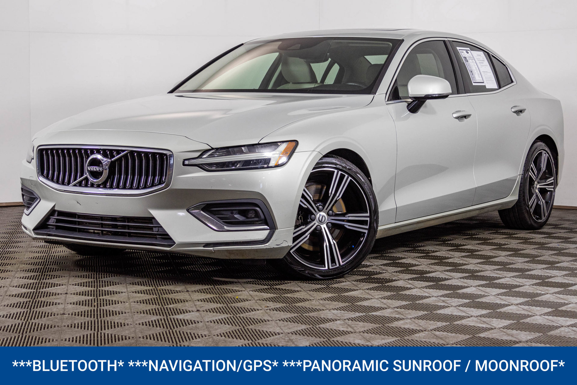 Used 2019 Volvo S60 T5 Inscription FWD image 2