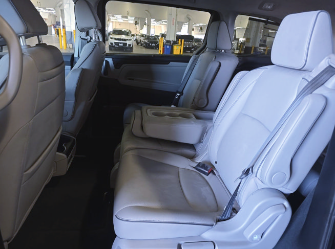 Used 2024 Honda Odyssey Elite image 9