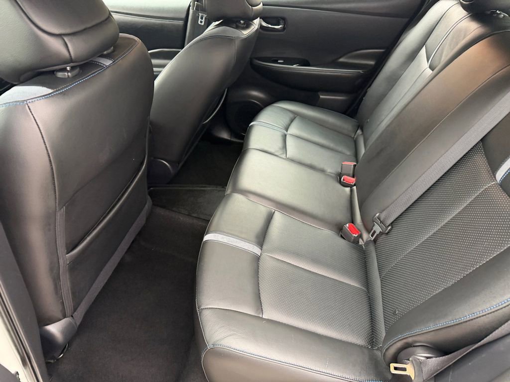Used 2018 Nissan Leaf SL w/ SL Technology Package image 11