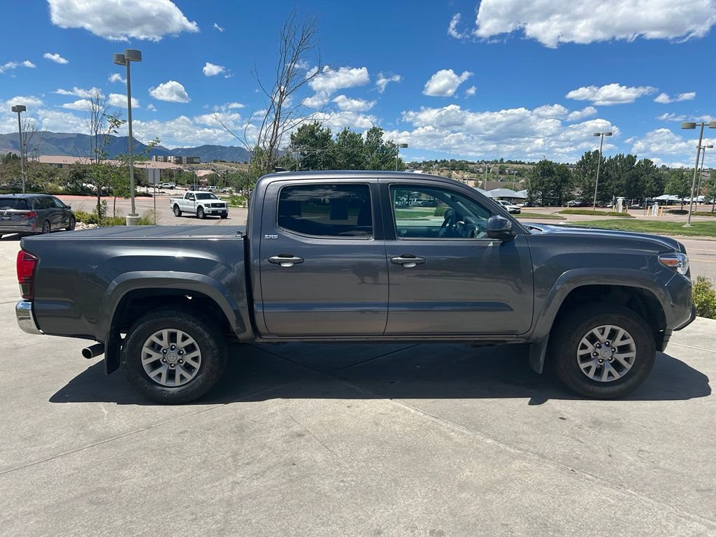 Used 2019 Toyota Tacoma SR5 AWD/4WD image 9
