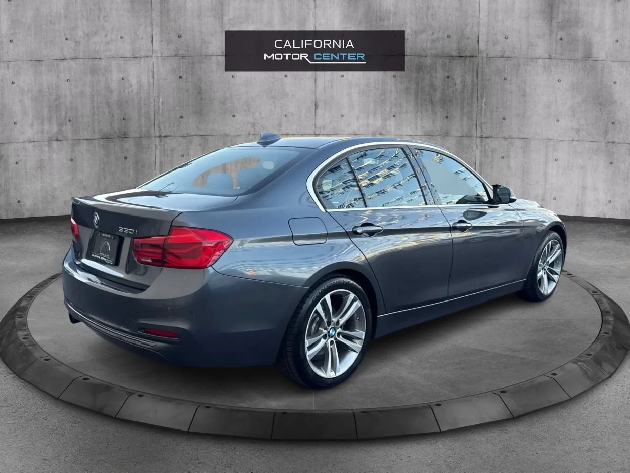 Used 2017 BMW 330i Sedan RWD image 5
