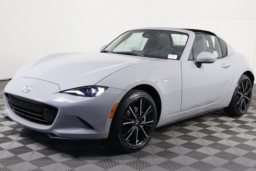 New 2026 MAZDA MX-5 Miata RF Grand Touring RWD image 3