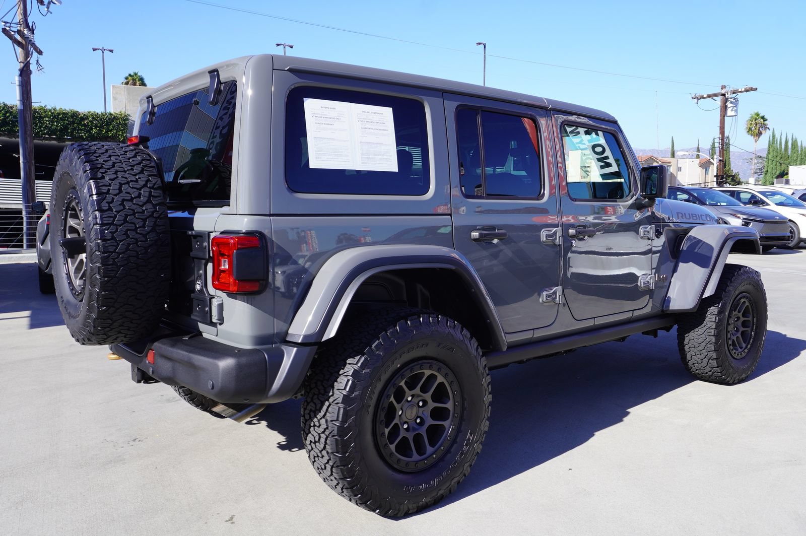 Used 2022 Jeep Wrangler Unlimited Rubicon w/ Xtreme Recon 35" Tire Package AWD/4WD image 6
