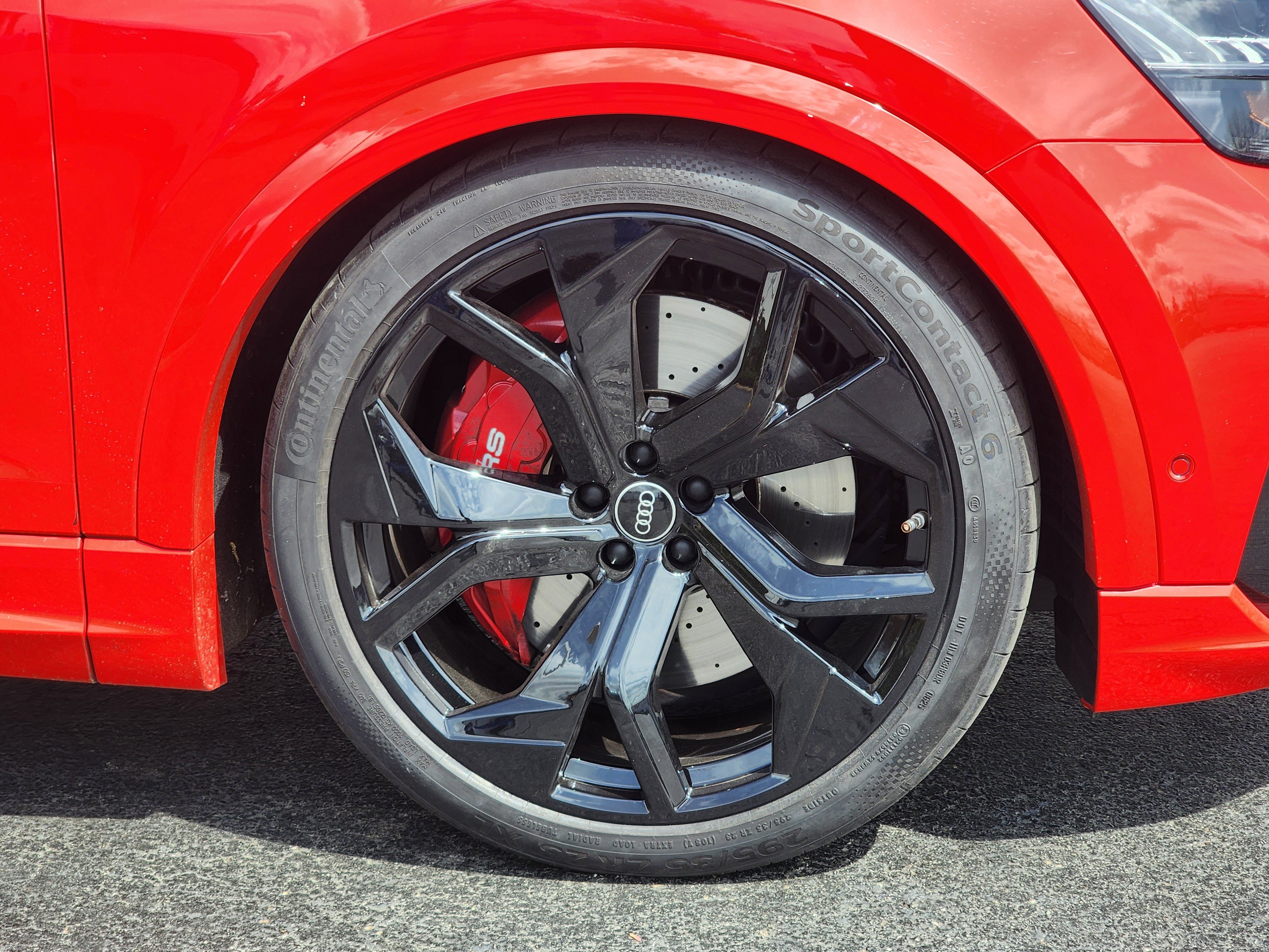 Used 2022 Audi RS Q8 w/ Carbon Optic Package image 7