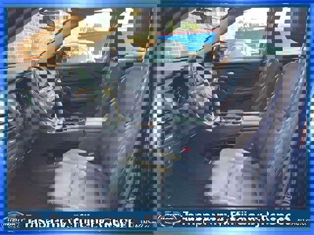 Certified 2025 Nissan Rogue SV w/ SV Premium Package image 15