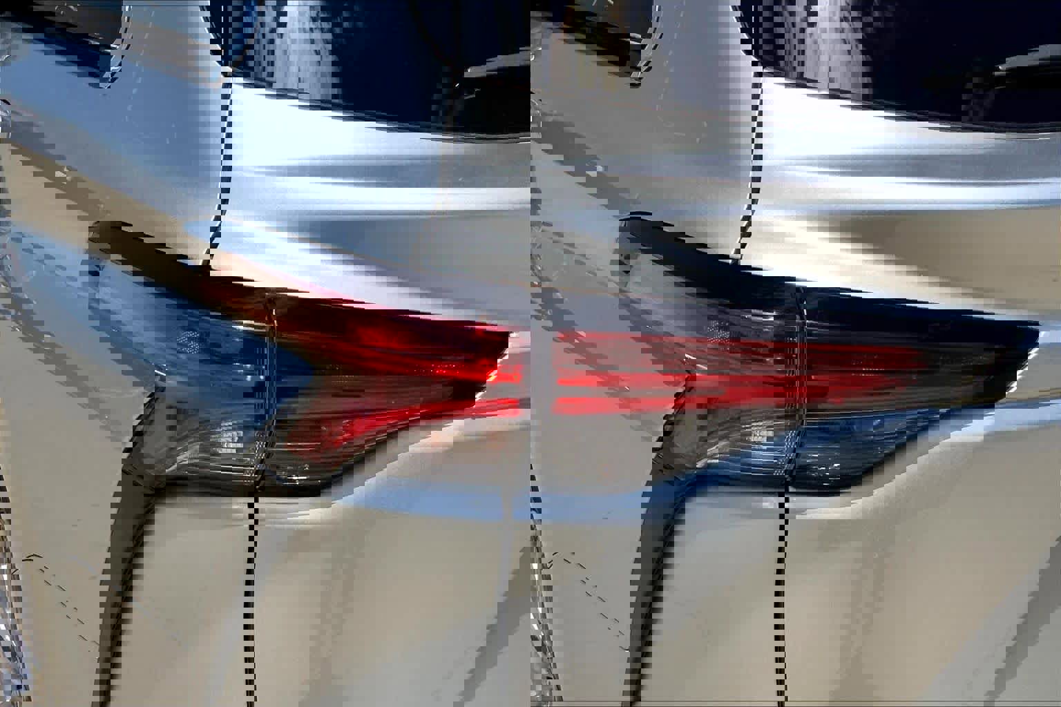 Used 2021 Toyota Sienna XLE image 27