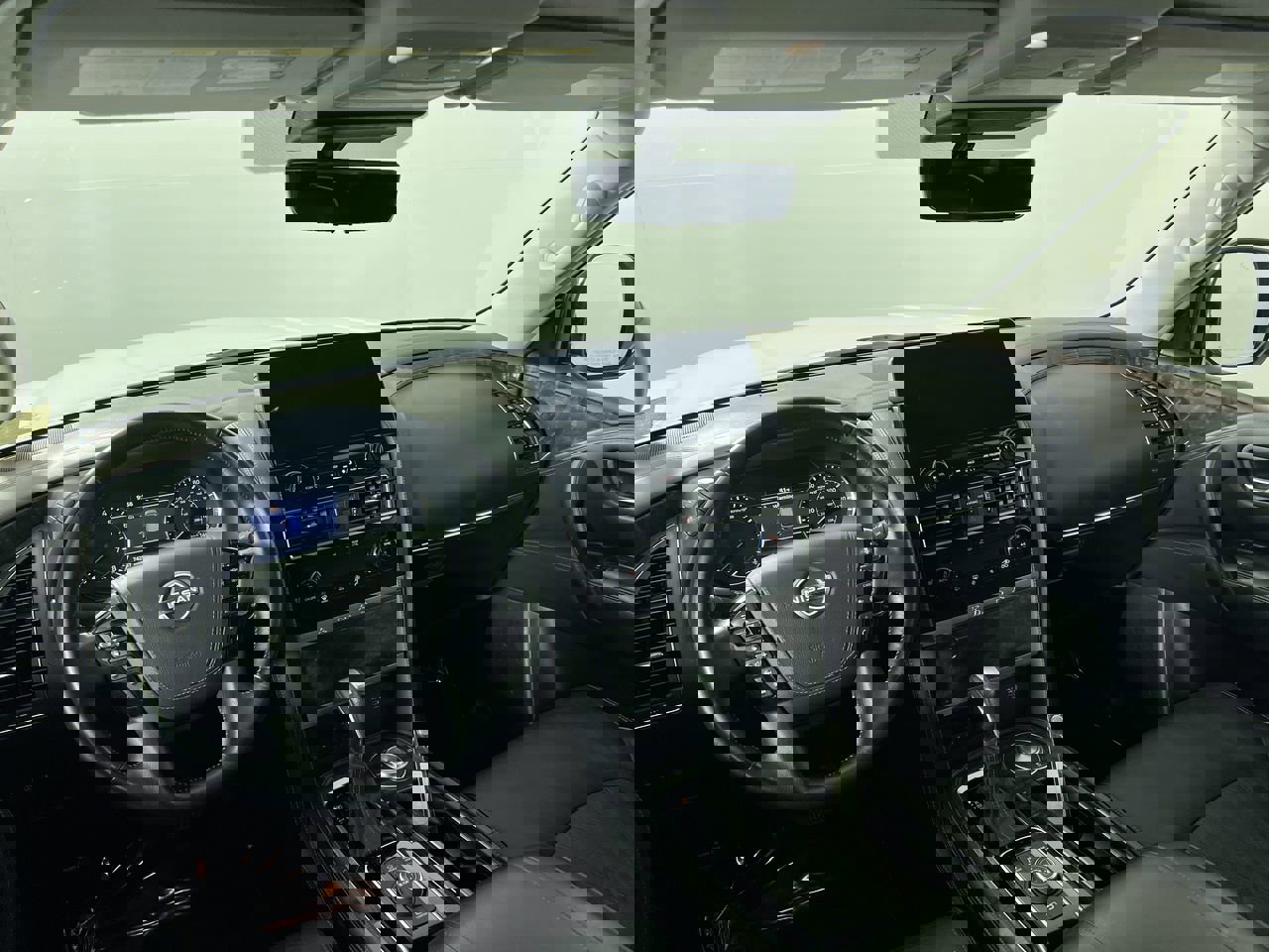 Used 2023 Nissan Armada Platinum w/ Captain's Chairs Package image 31