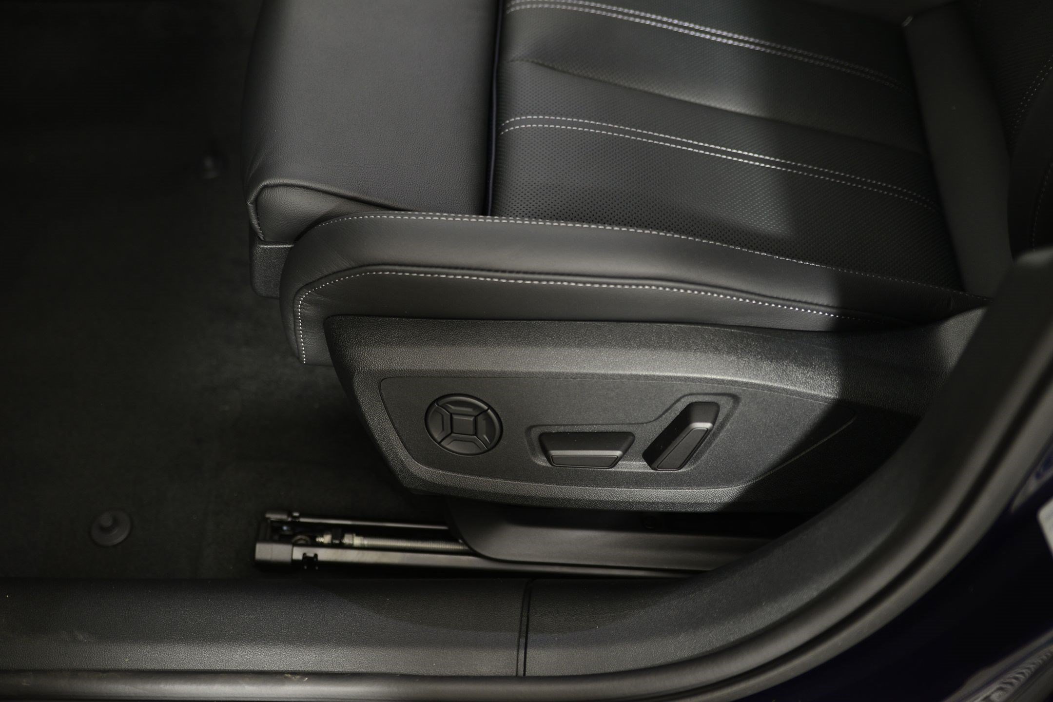 New 2026 Audi A6 Premium Plus AWD/4WD image 23