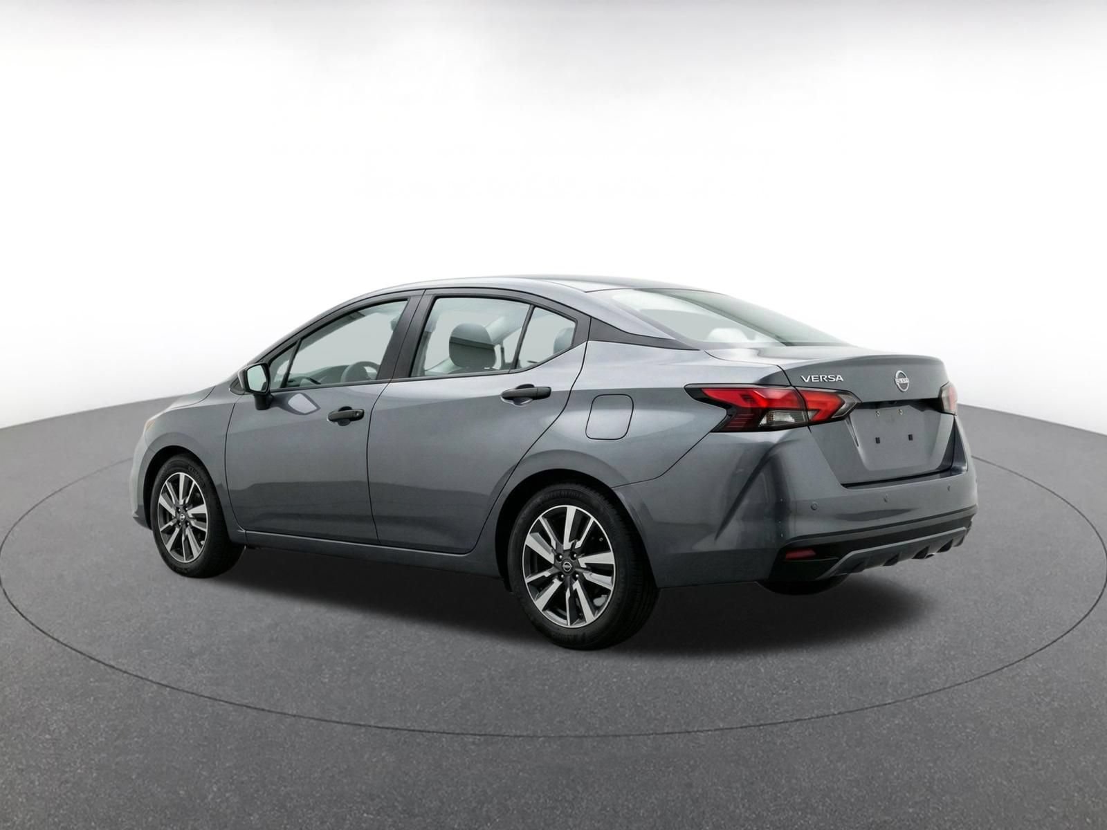 Used 2025 Nissan Versa SV FWD image 7