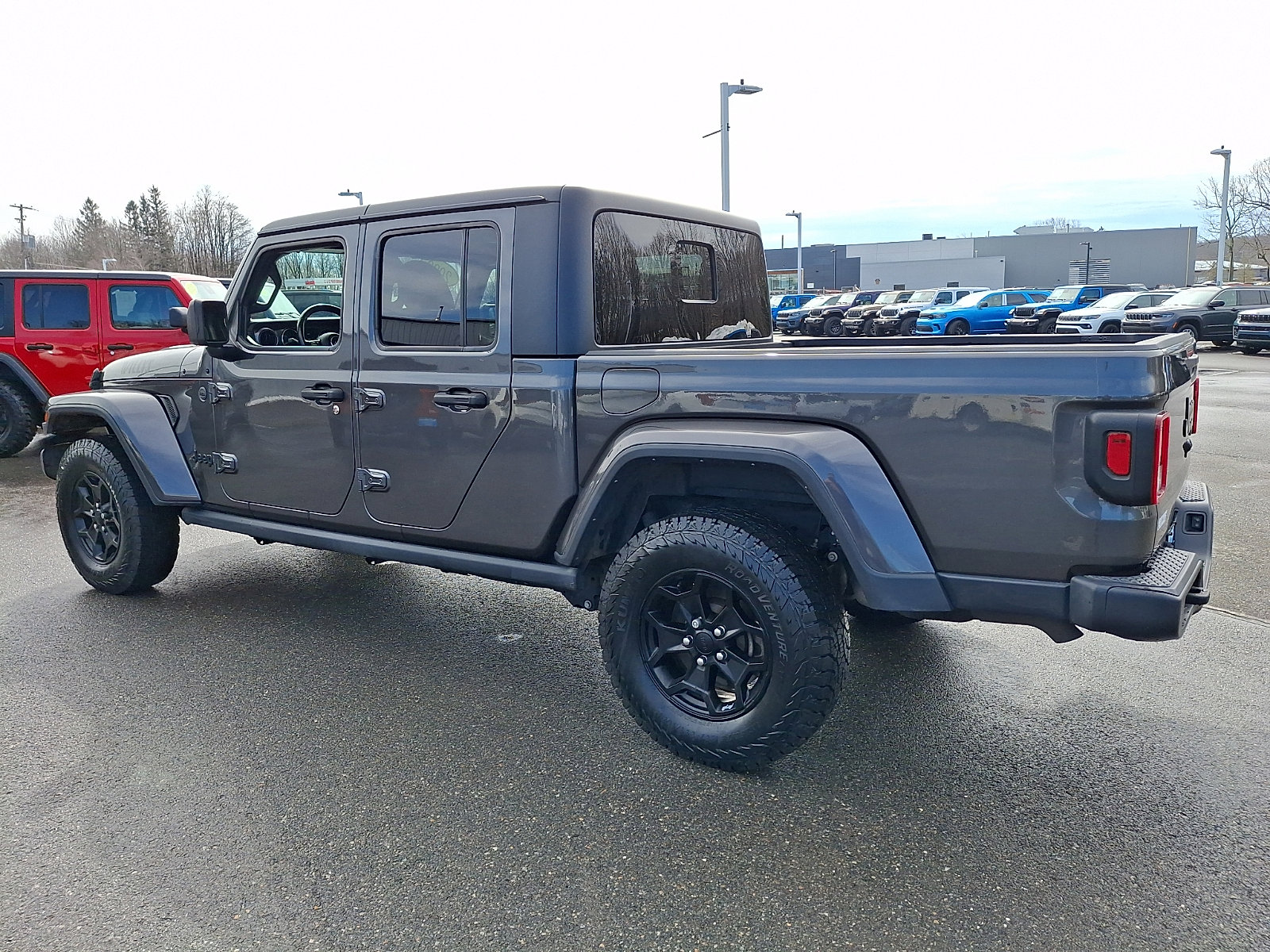 Used 2022 Jeep Gladiator Sport AWD/4WD image 4