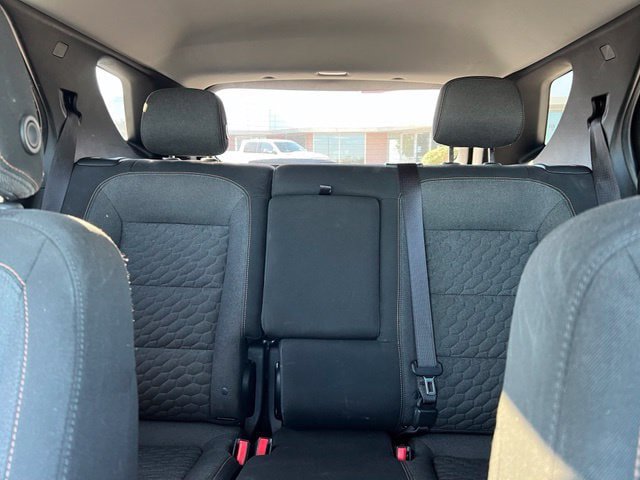 Used 2018 Chevrolet Equinox LT FWD image 23