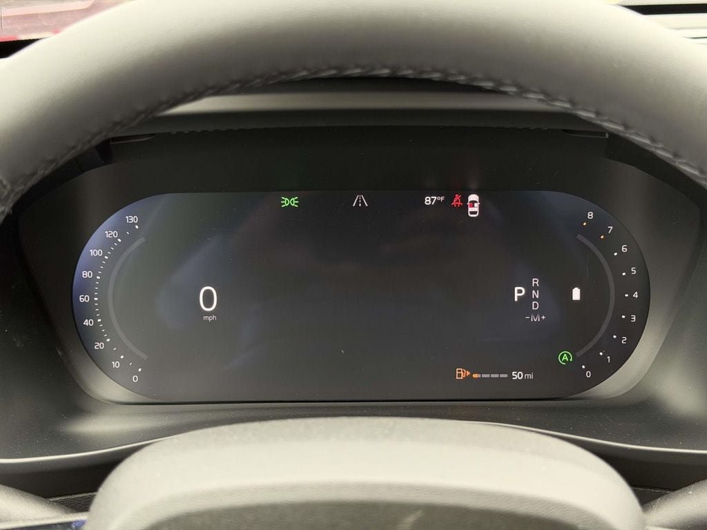 New 2026 Volvo XC40 B5 Core w/ Climate Package AWD/4WD image 10