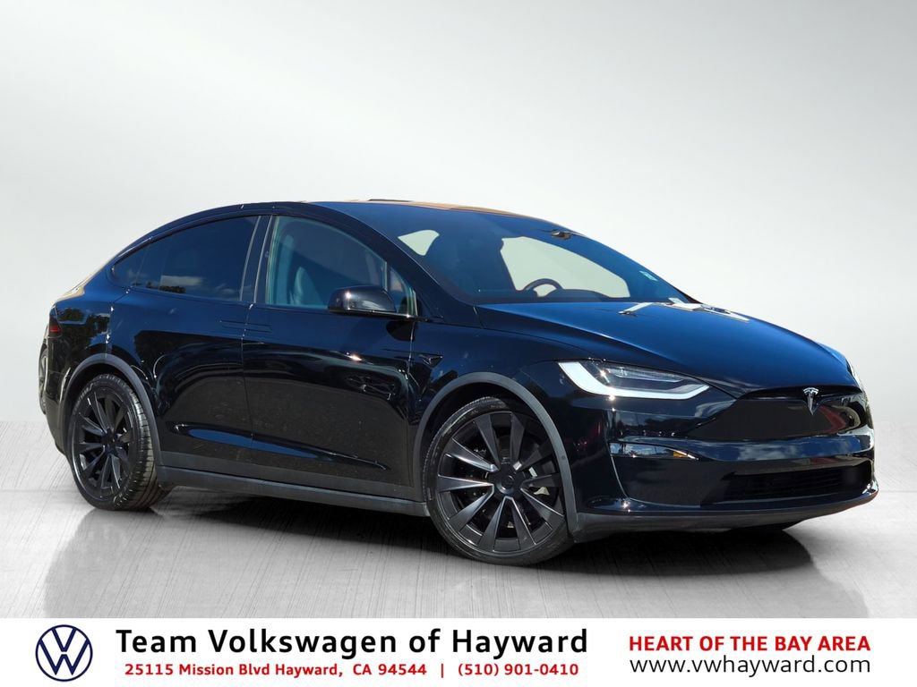 Used 2023 Tesla Model X image 1