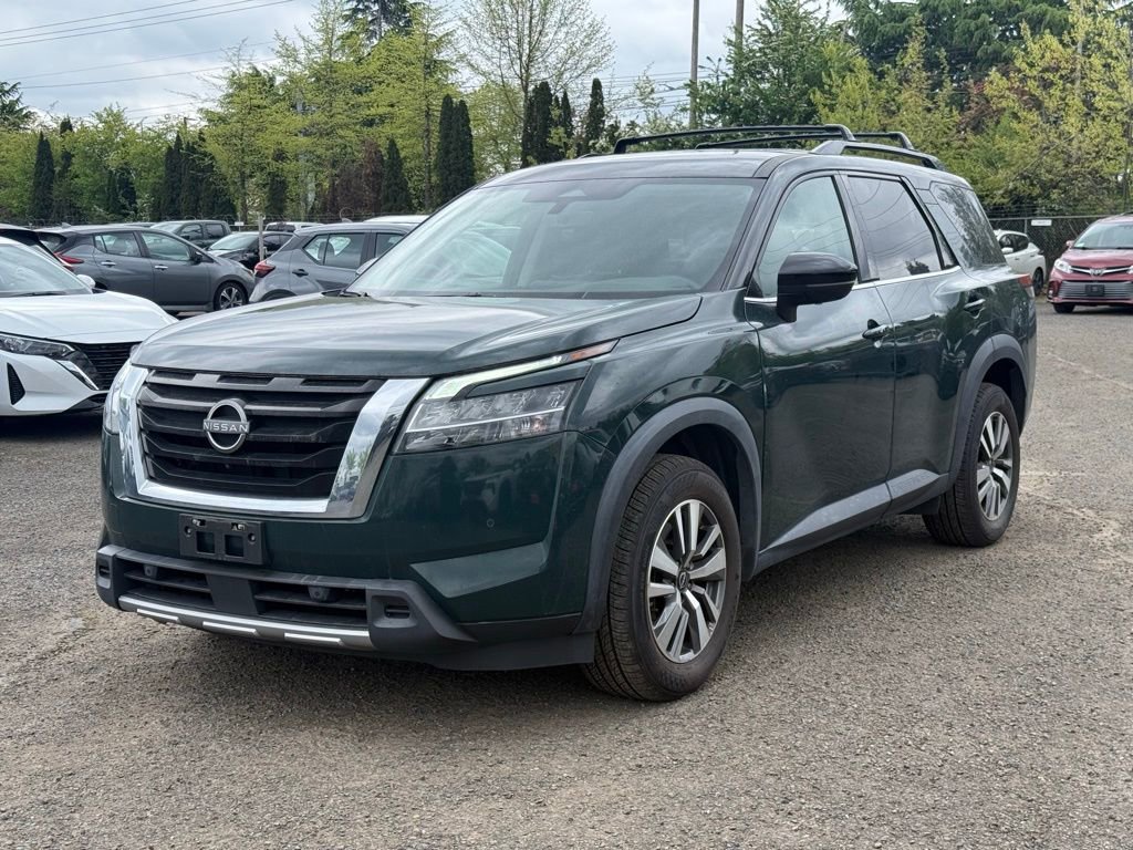 Used 2023 Nissan Pathfinder SL w/ Cargo Package AWD/4WD image 2