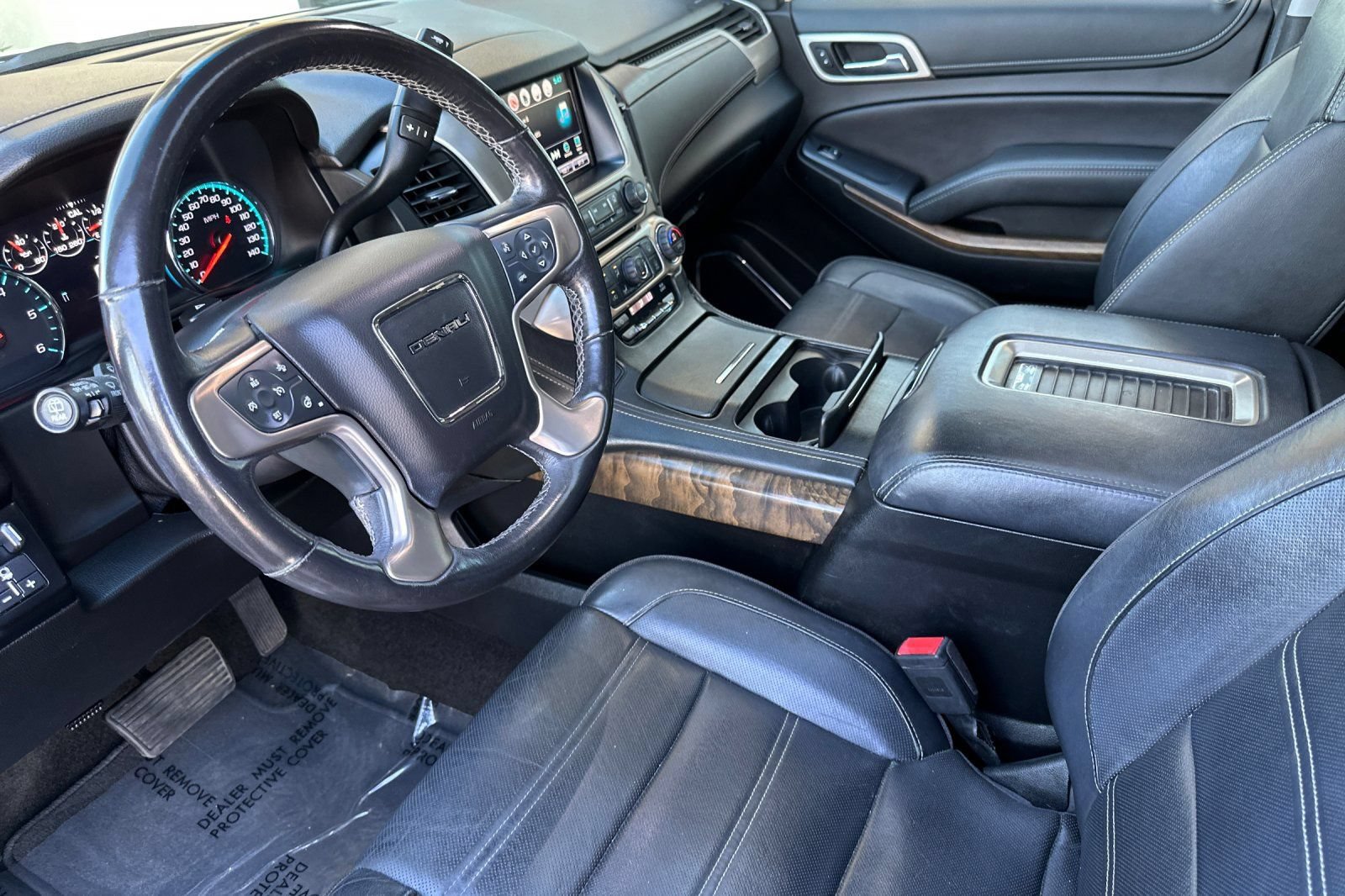 Used 2018 GMC Yukon Denali w/ Denali Ultimate Package AWD/4WD image 10