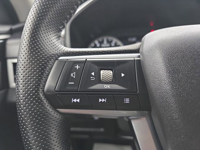 Used 2024 Mitsubishi Outlander SE FWD image 35