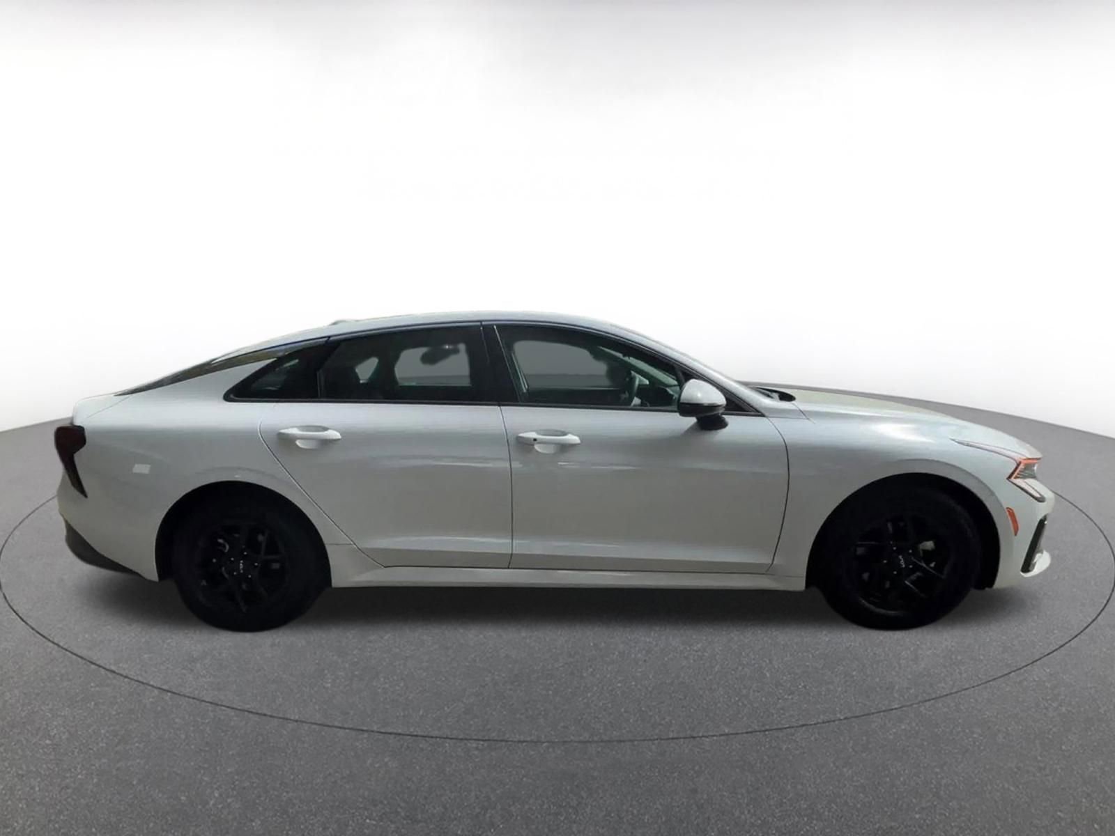 Used 2025 Kia K5 LXS FWD image 16