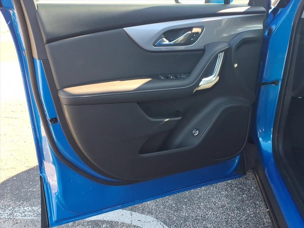 New 2026 Chevrolet Blazer LT w/ Convenience Package FWD image 14