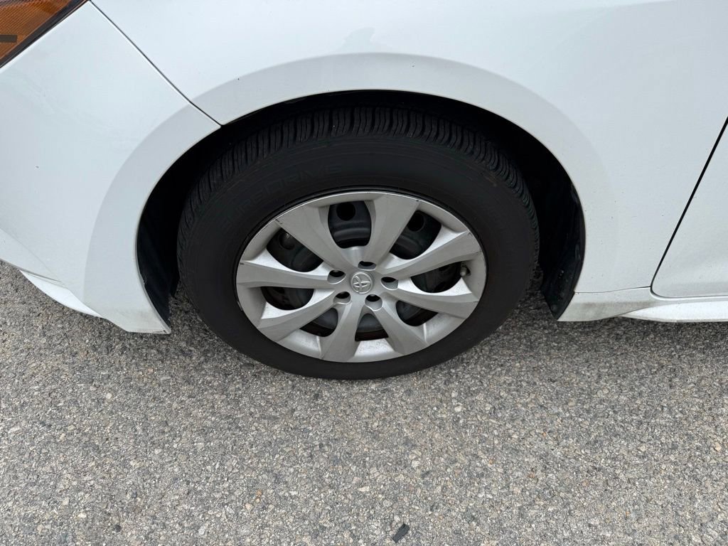 Certified 2022 Toyota Corolla LE FWD image 13