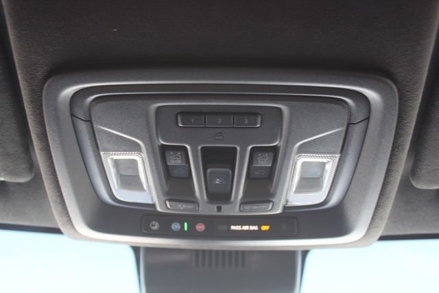 Certified 2025 GMC Sierra 2500 Denali Ultimate AWD/4WD image 36