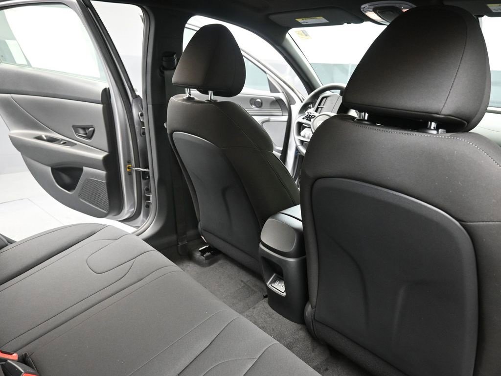 New 2026 Hyundai Elantra Sport image 16