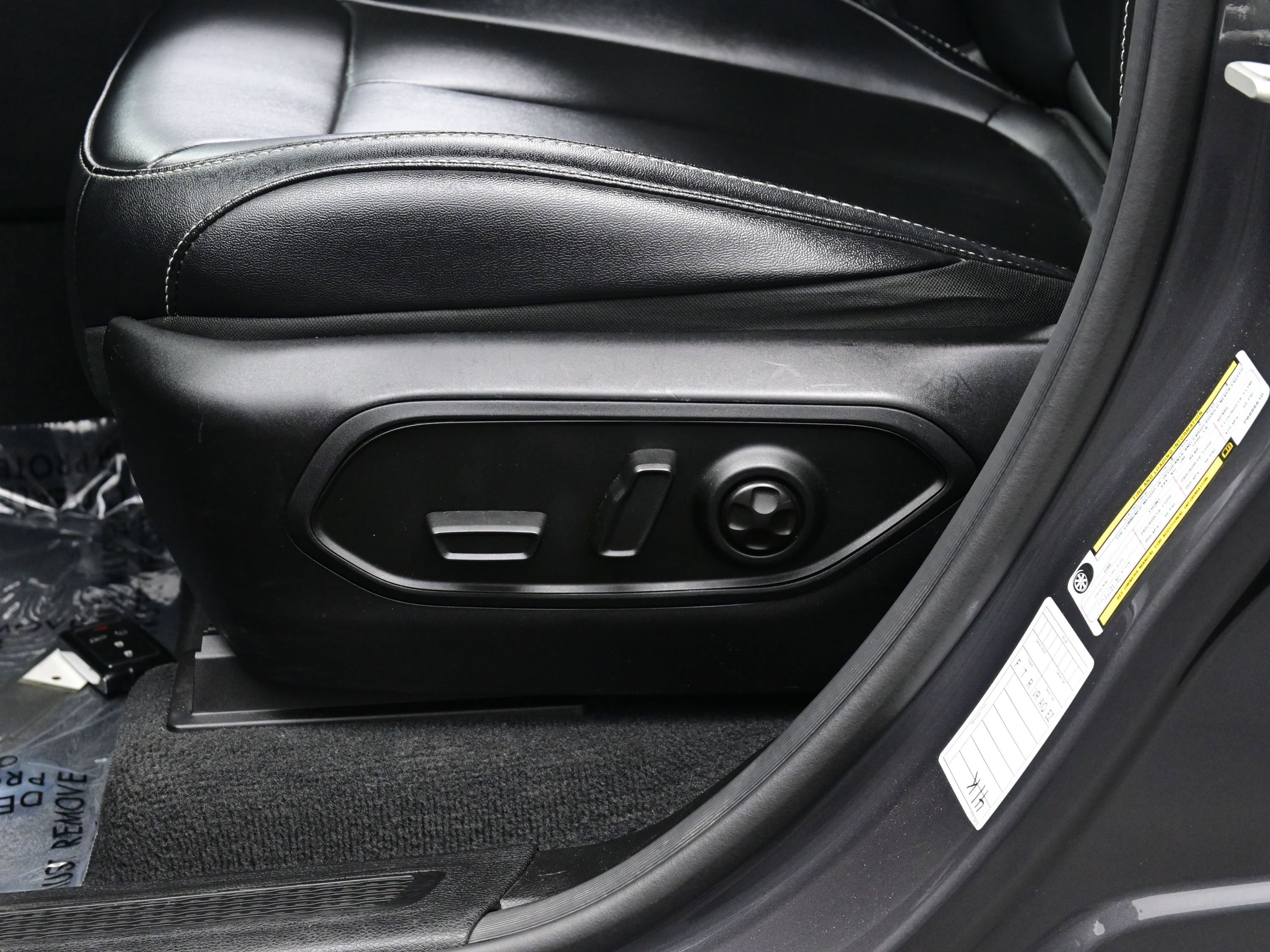 Used 2023 Jeep Grand Cherokee L Limited image 12