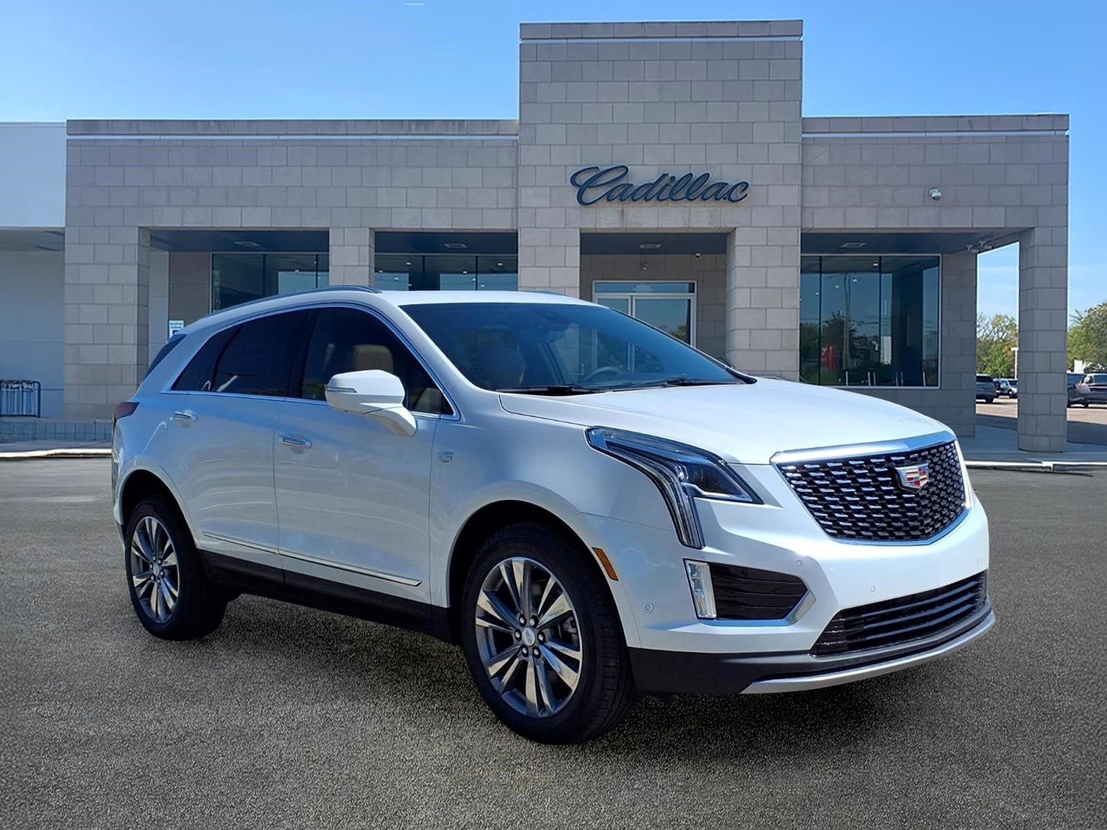 New 2026 Cadillac XT5 Premium Luxury image 3